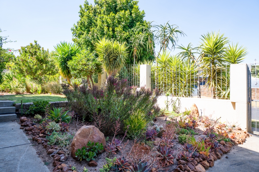 3 Bedroom Property for Sale in Helderrand Western Cape